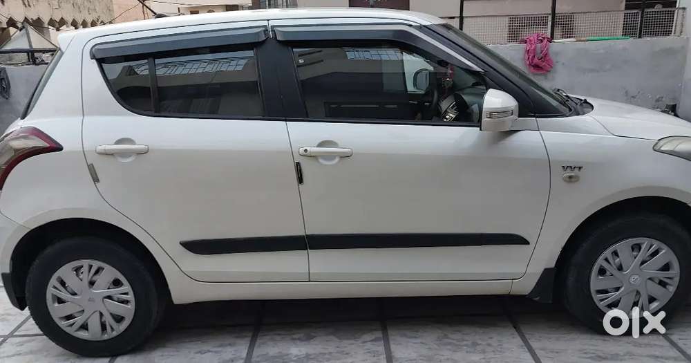 Maruti Suzuki Swift 2015 Petrol 35000 Km Driven