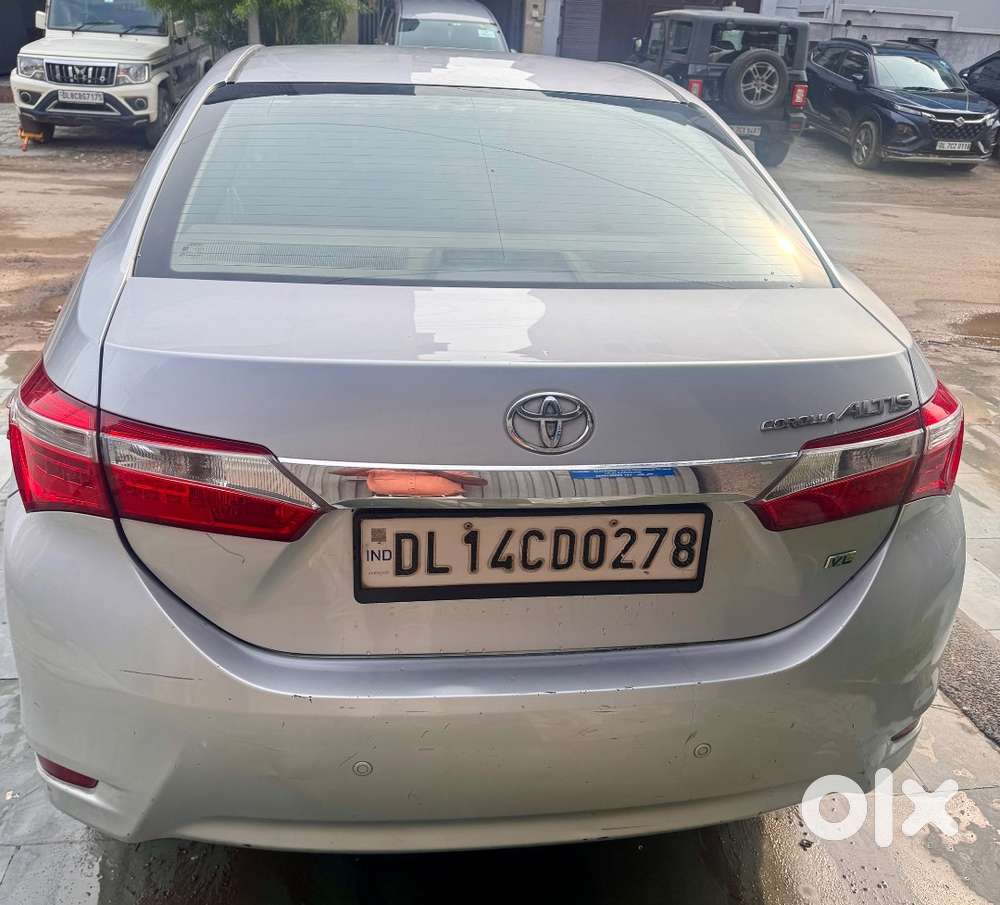 Toyota Corolla Altis 2016