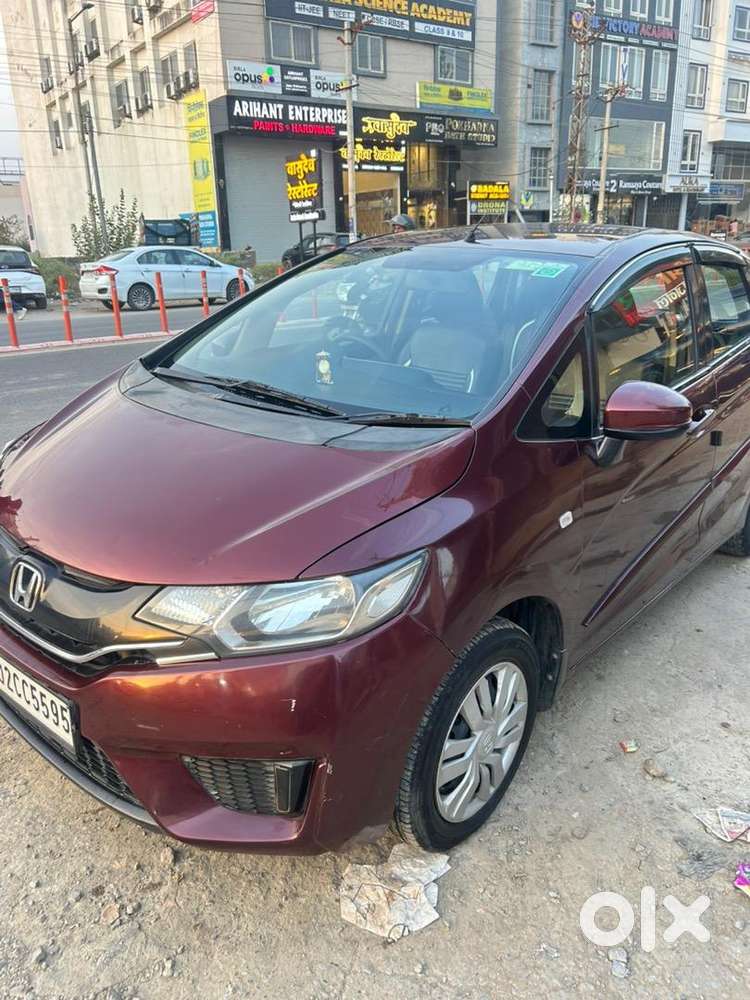 Honda Jazz 2016 Diesel Well Maintained