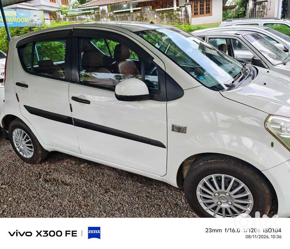 Maruti Suzuki Ritz Vxi, 2012, Petrol