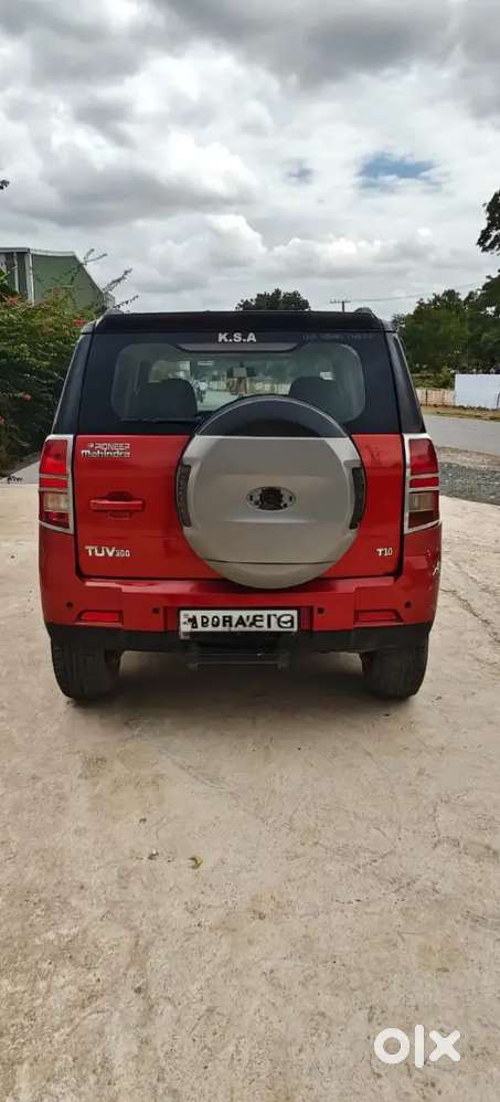 Mahindra Tuv 300 2018
