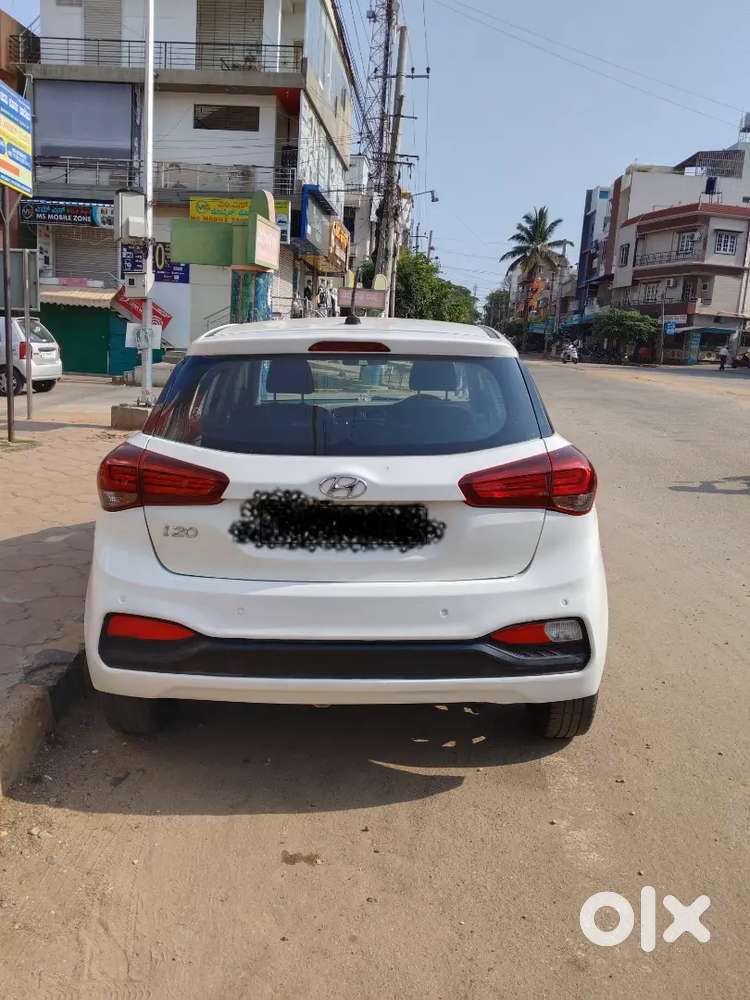 Hyundai I20 2019 Petrol 124000 Km Driven