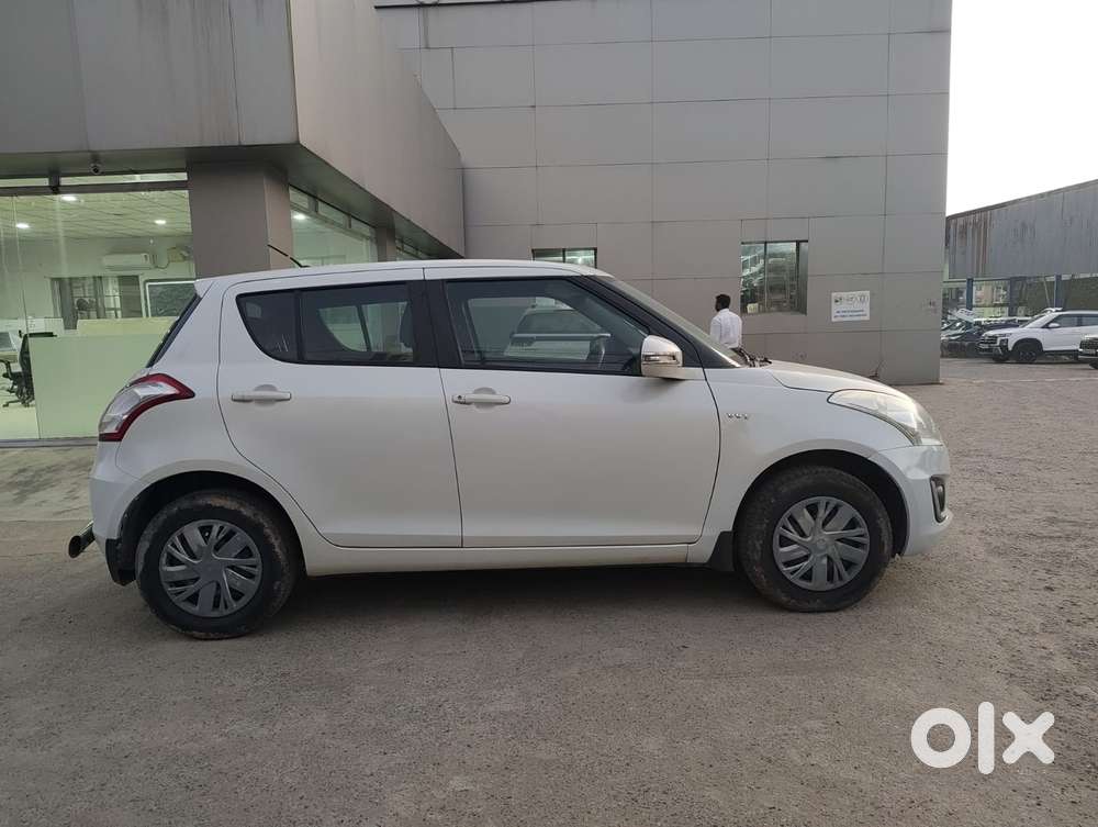 Maruti Suzuki Swift 1.2 Vxi (o), 2016, Petrol