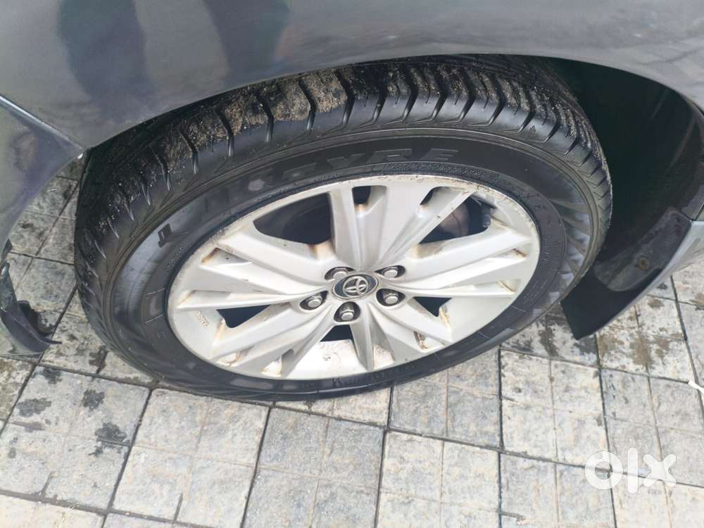 Toyota Innova Crysta 2.8 Z, 2016, Diesel