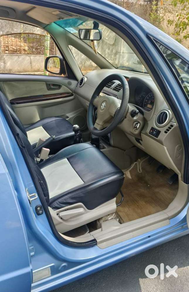 Maruti Suzuki Sx4 Vxi Bsiv, 2011, Petrol