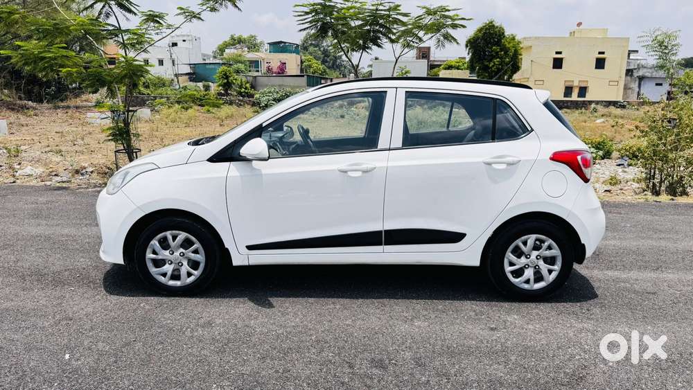 Hyundai Grand I10 Sportz 1.2 Kappa Vtvt, 2017, Petrol