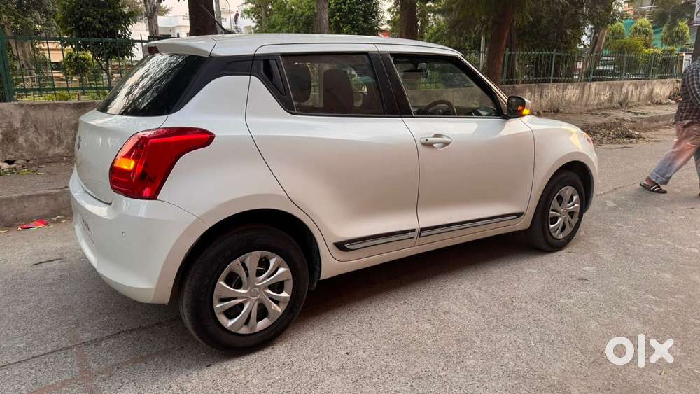 Maruti Suzuki Swift 1.2 Vxi (o), 2023, Petrol