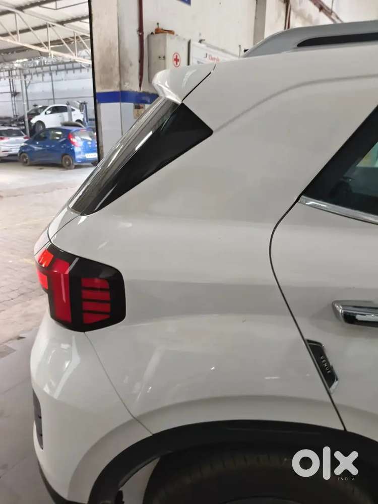 Hyundai Venue E 2025 Petrol
