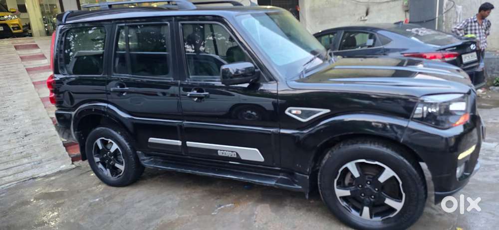 Mahindra Scorpio Classic 2.2 S 11 Mt 7 Cc, 2023, Diesel