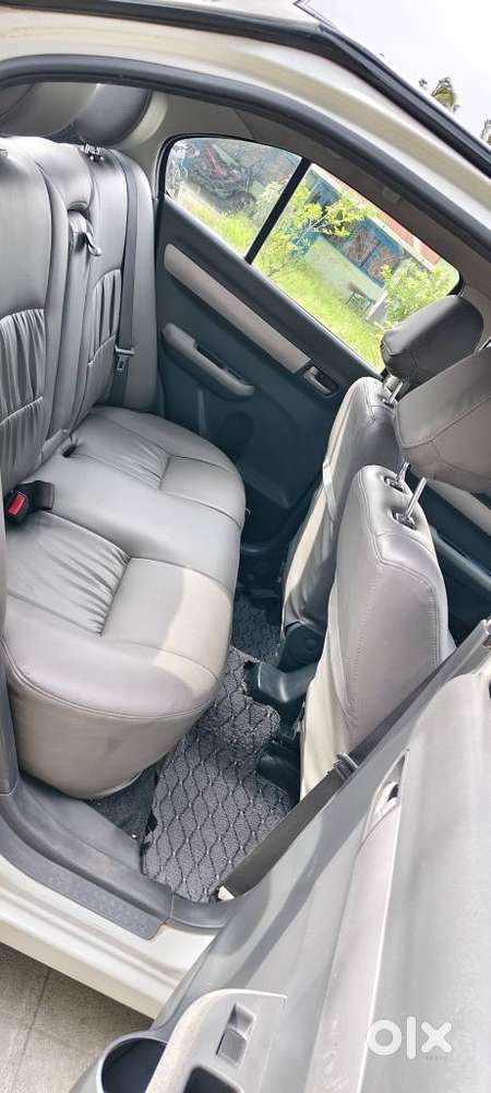 Maruti Suzuki Swift Dzire Vxi, 2009, Petrol