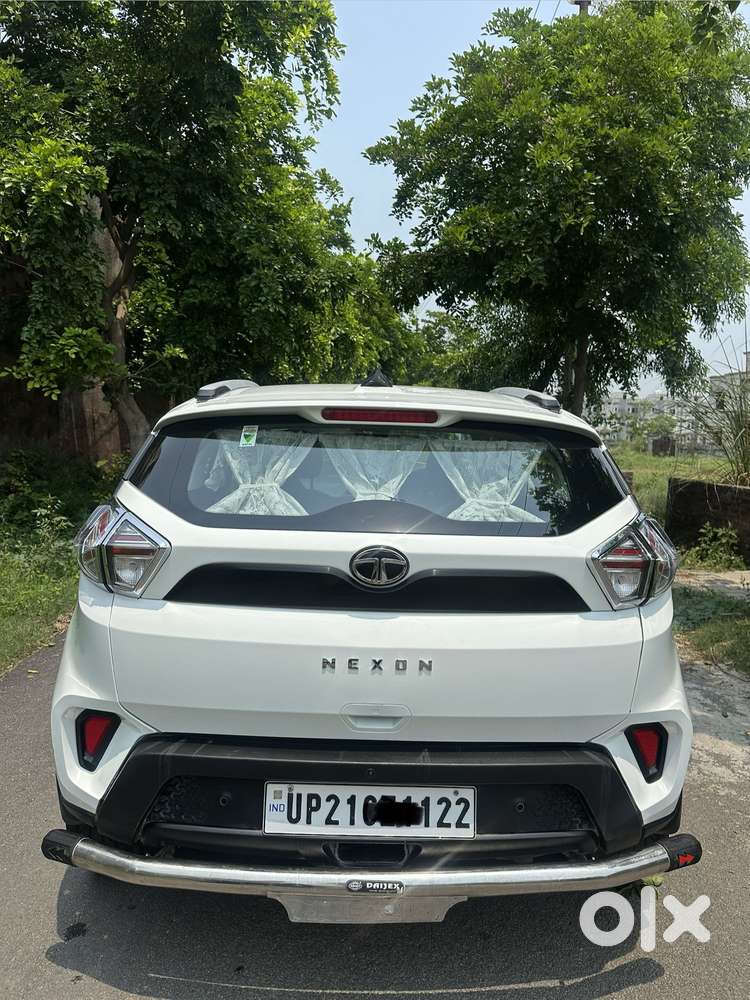 Tata Nexon 1.2 Revotron Xm (s), 2023, Petrol
