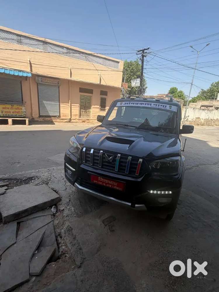 Mahindra Scorpio 2017