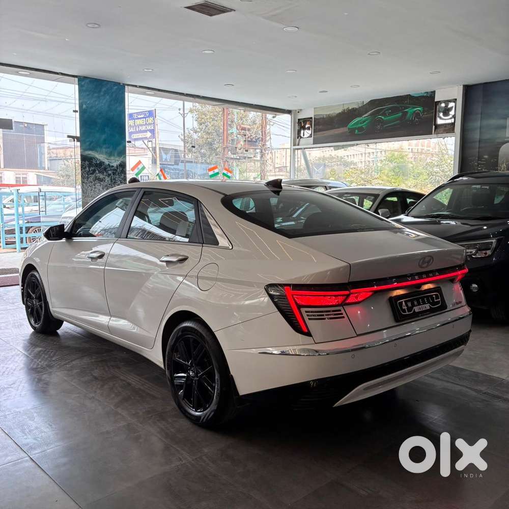 Hyundai Verna 1.5 Sx Turbo Petrol Dct, 2023, Petrol