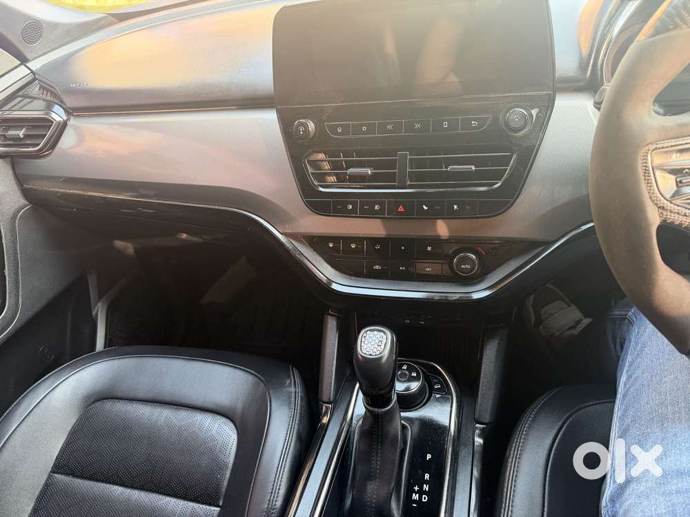 Tata Safari 2.0 Kryotec Xza Plus (o) 6s Red Dark Edition, 2022, Dies..