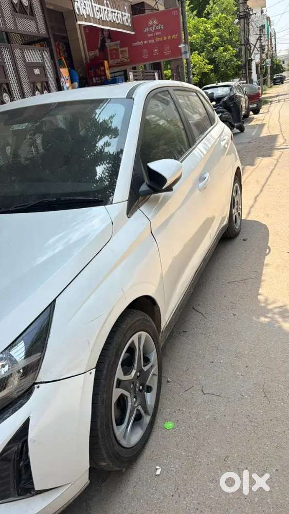 Hyundai I20 2024 Petrol 67000 Km Driven