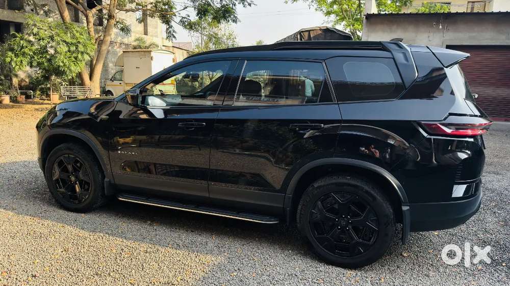 Tata Safari 6 Seater Diesel At Dark Edition Top Model