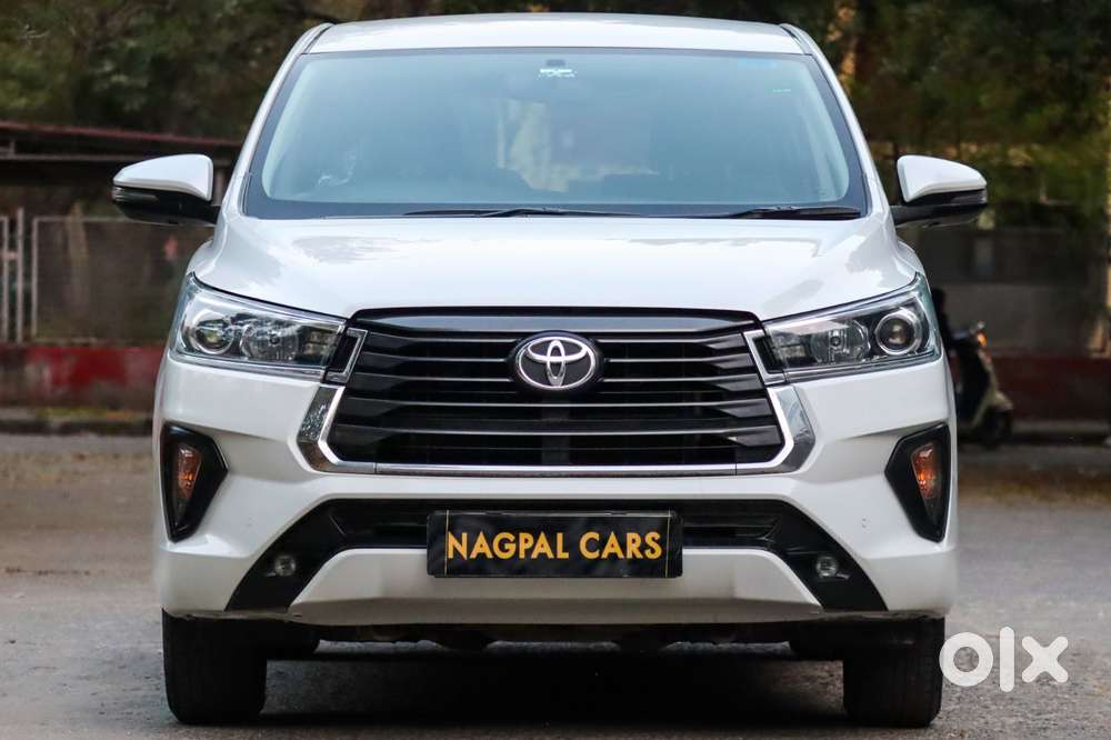 Toyota Innova Crysta 2.7 V, 2023, Petrol