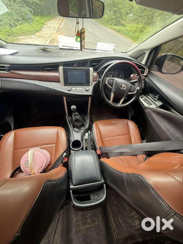 Toyota Innova Crysta 2016