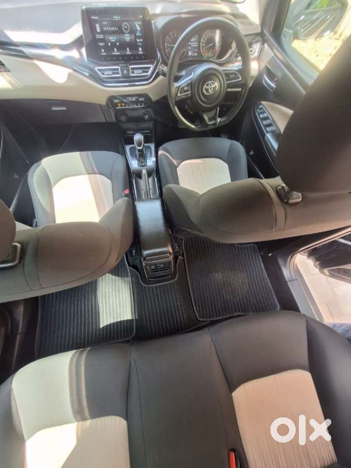 Toyota Glanza 1.2 V Amt, 2024, Petrol