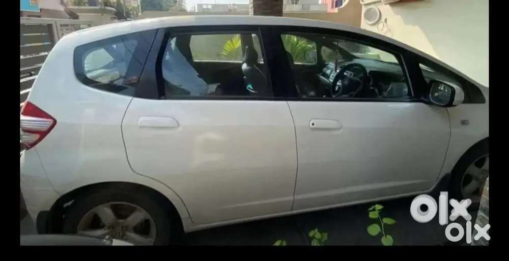 Honda Jazz 2010 Petrol Well Maintained With Dual Air Bags