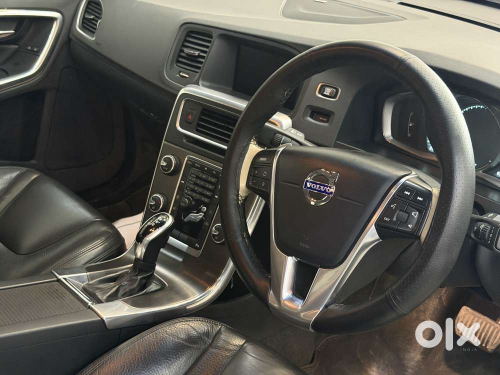Volvo S60 D5 Inscription, 2015, Diesel