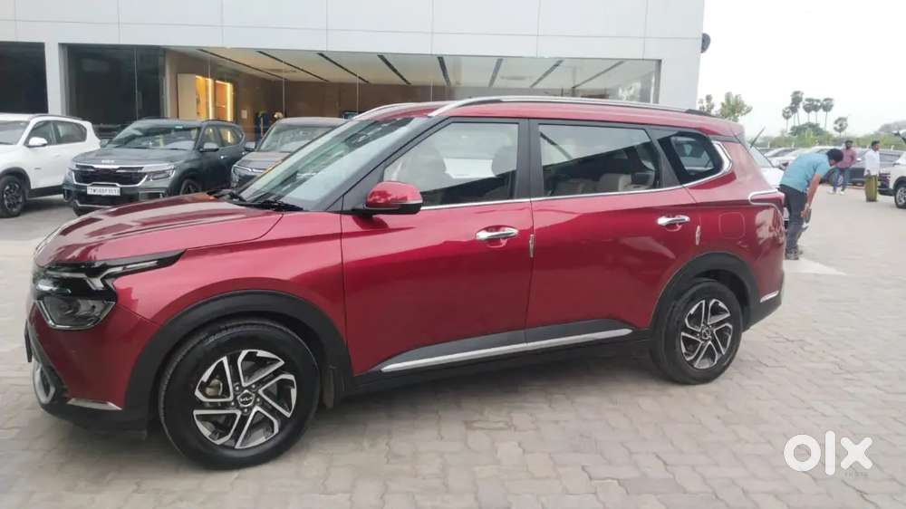 Kia Carens 2023 Diesel 68000 Km Driven