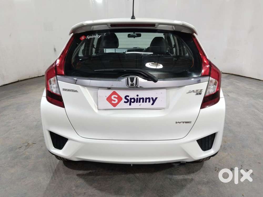 Honda Jazz [2020-2023] 1.2 Vx I-vtec Mt, 2016, Petrol