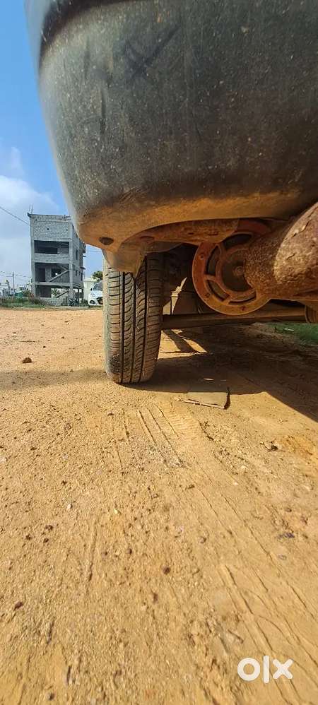 8 Seater New Tires 1 Stepni In Good Condition