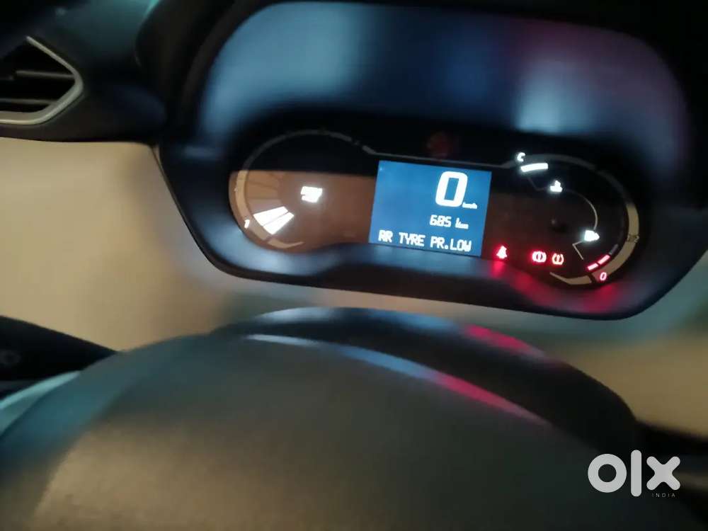 Nissan Magnite 2024 Petrol 6800 Km Driven