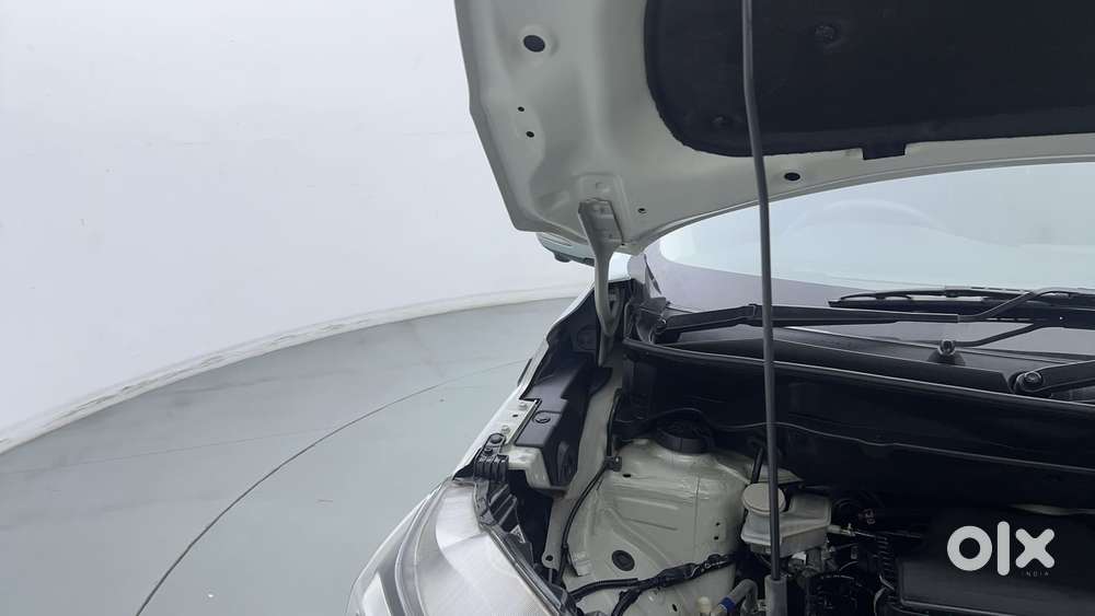 Maruti Suzuki Xl6 1.5 Alpha Mt, 2022, Petrol