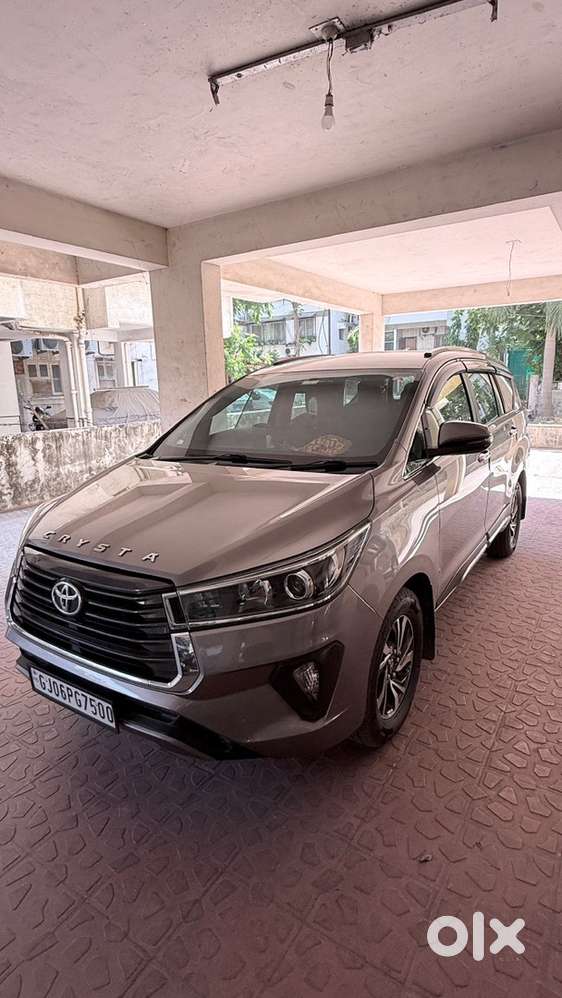Toyota Innova Crysta - 8 Seater, 2.4 Diesel 2021
