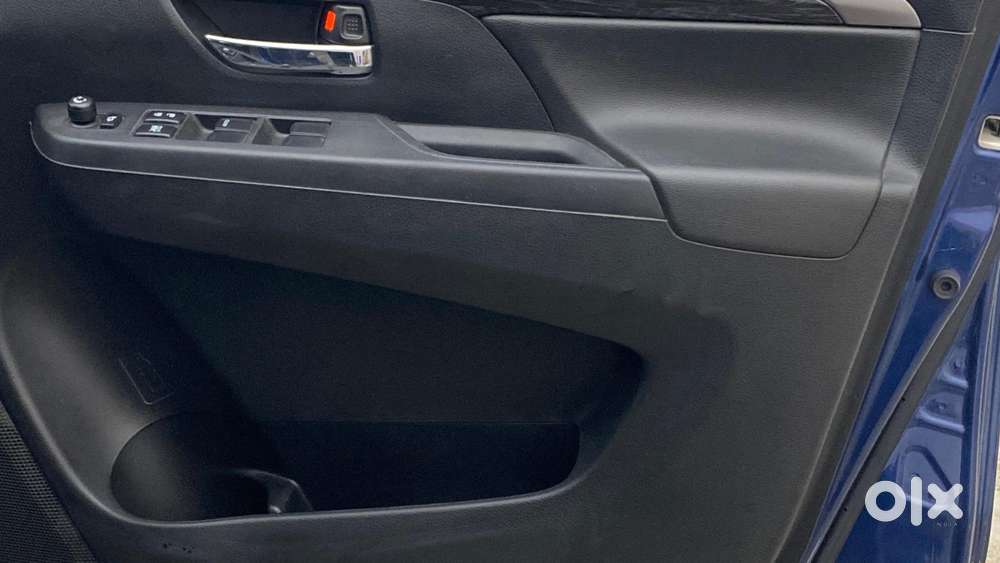 Maruti Suzuki Xl6 Alpha At, 2021, Petrol