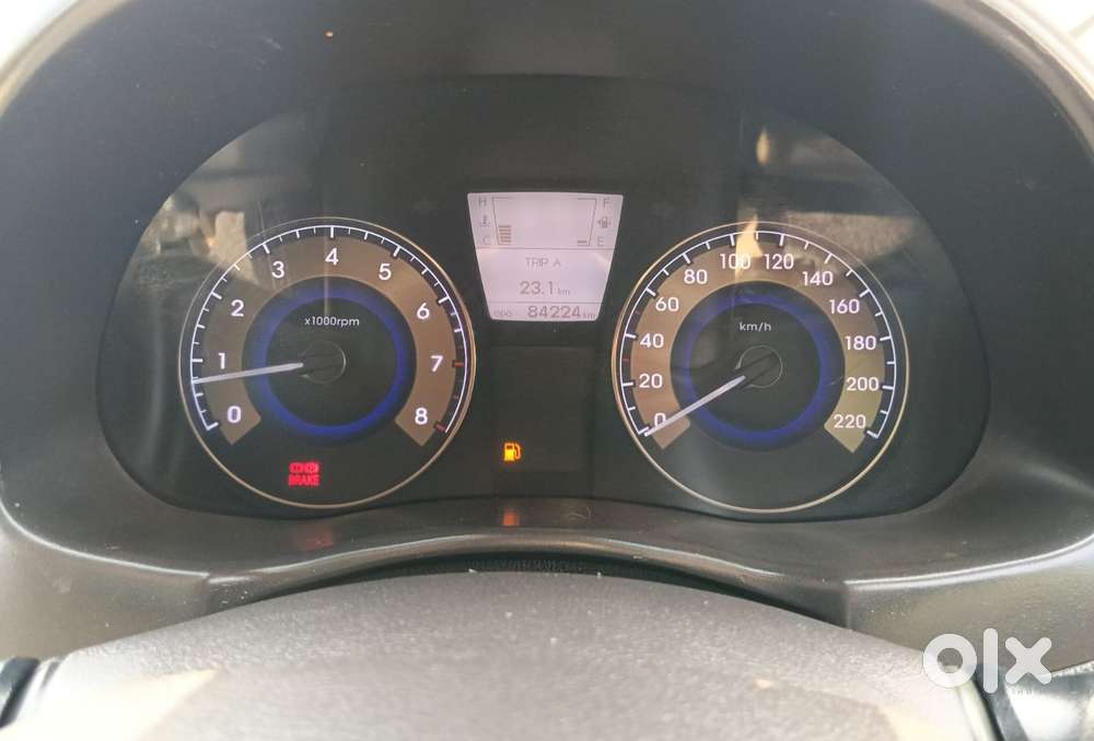 Hyundai Verna 1.6 Sx Vtvt, 2015, Petrol