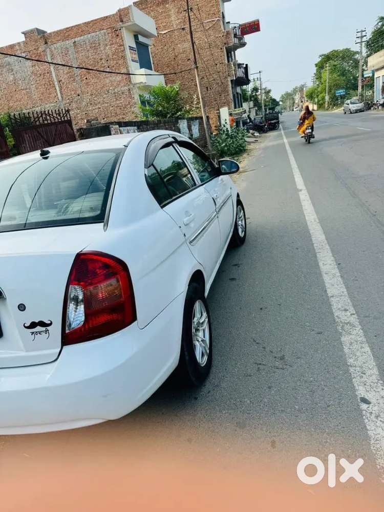 Very Nice Car New Service New Sreen Ac Hiter Ok