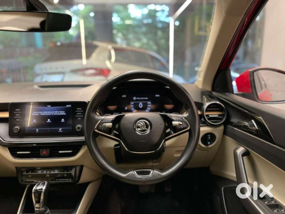 Skoda Slavia 1.0 Tsi Style At, 2023, Petrol