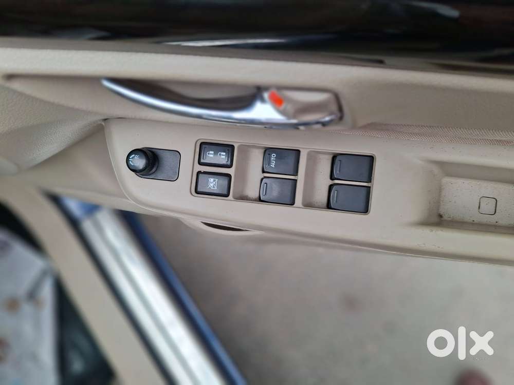 Maruti Suzuki Ciaz, 2017, Petrol