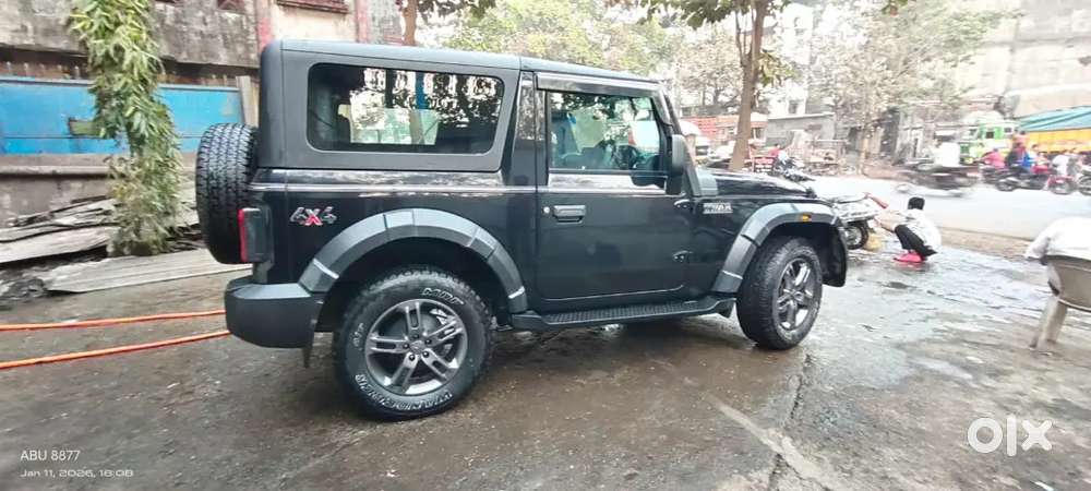 Mahindra Thar Lx 2023 Petrol Mt 4wd