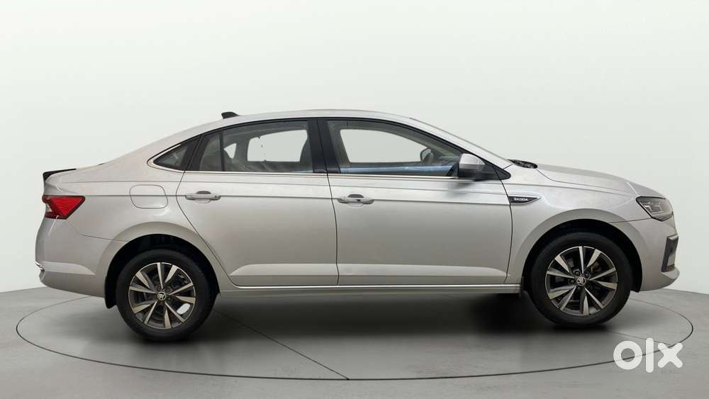 Skoda Slavia Style 1.0l Tsi Mt, 2023, Petrol