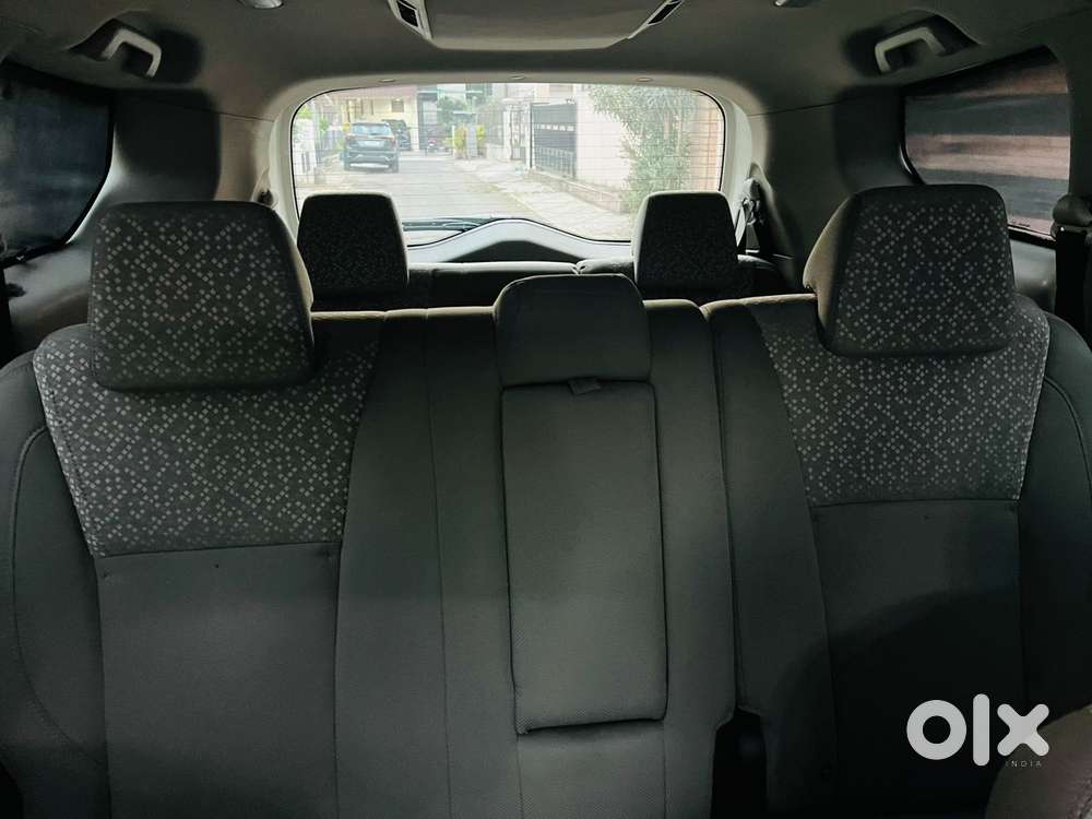 Mahindra Marazzo M6 8str, 2019, Diesel