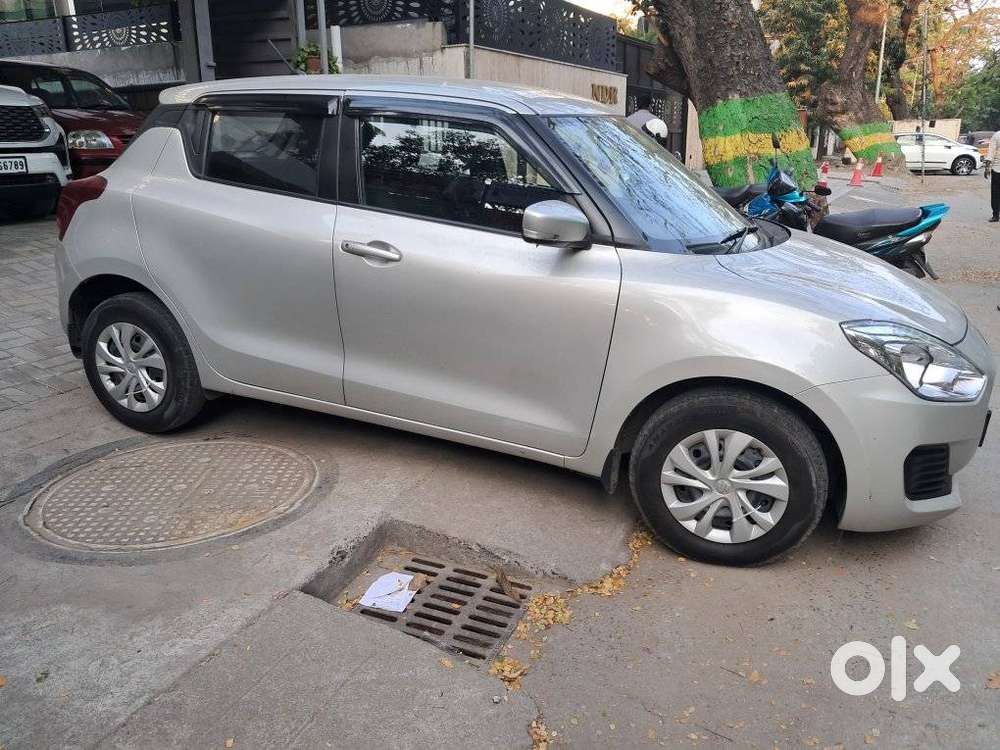 Maruti Suzuki Swift Vxi + Manual, 2023, Petrol