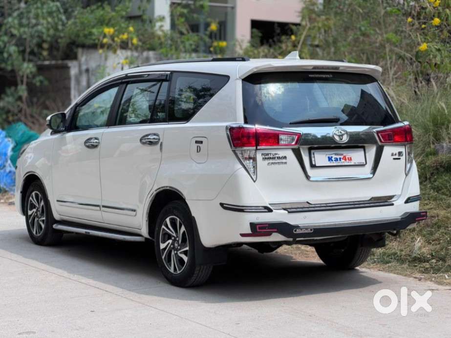 Toyota Innova Crysta [2020-ongoing] 2.4 Vx 7 Str, 2023, Diesel