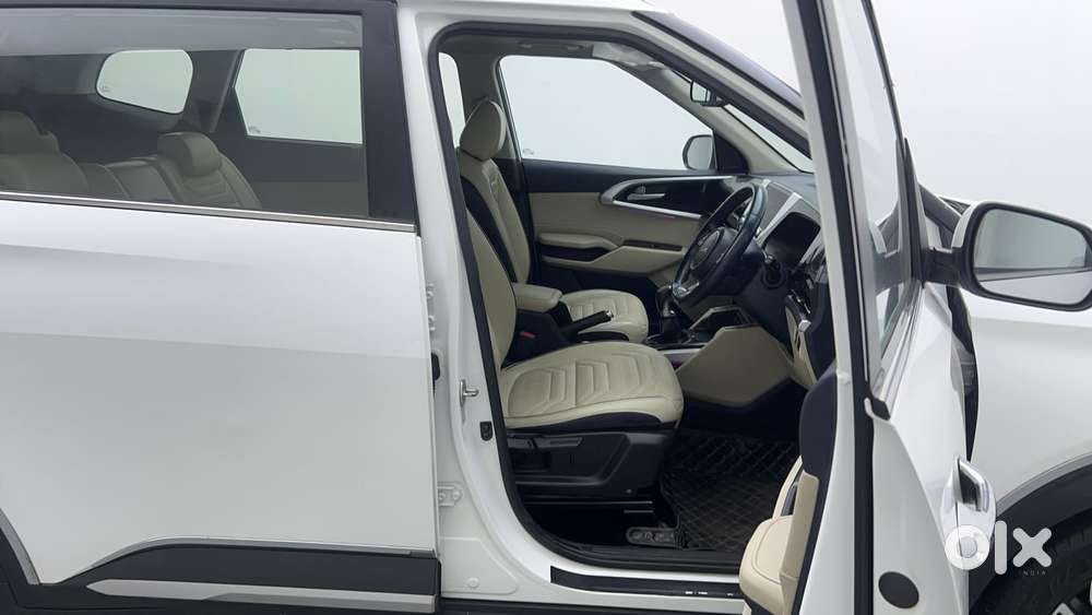 Kia Carens 1.4 Luxury Plus 6 Str, 2022, Petrol