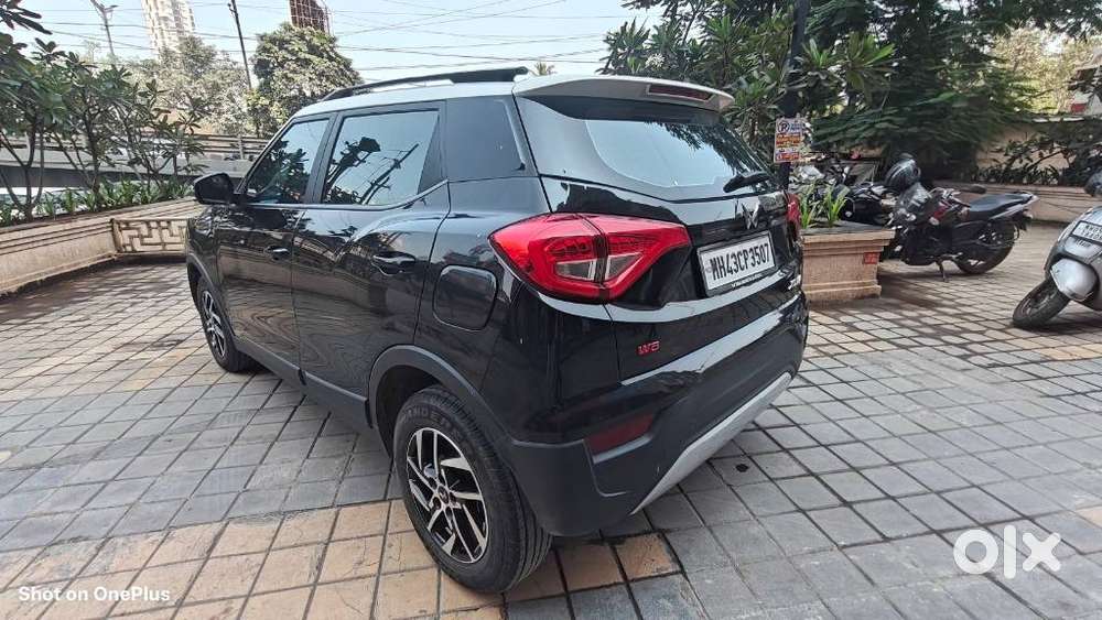 Mahindra Xuv300 W8 1.2 Petrol Dual Tone, 2025, Petrol