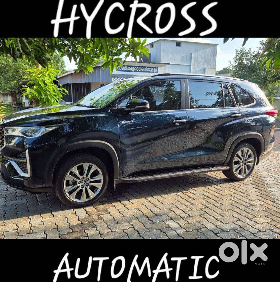 Toyota Innova Hycross 2.0 Vx (o) Hybrid 7 Str, 2023, Petrol