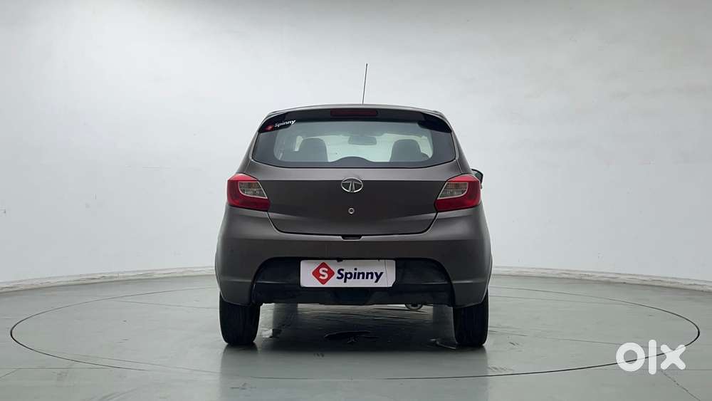 Tata Tiago 1.2 Revotron Xt, 2017, Petrol