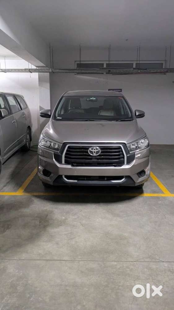 Toyota Innova Crysta Diesel 2023 Mt 7 Str