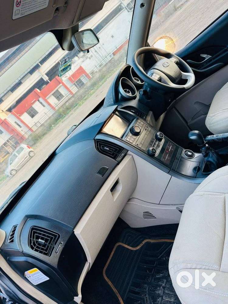 Mahindra Xuv500 W8, 2016, Diesel