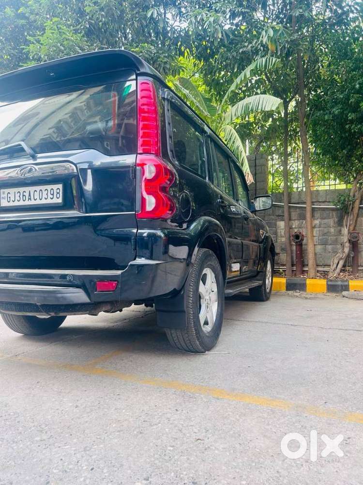 Mahindra Scorpio Classic 2.2 S 11 Mt 7 Str, 2021, Diesel