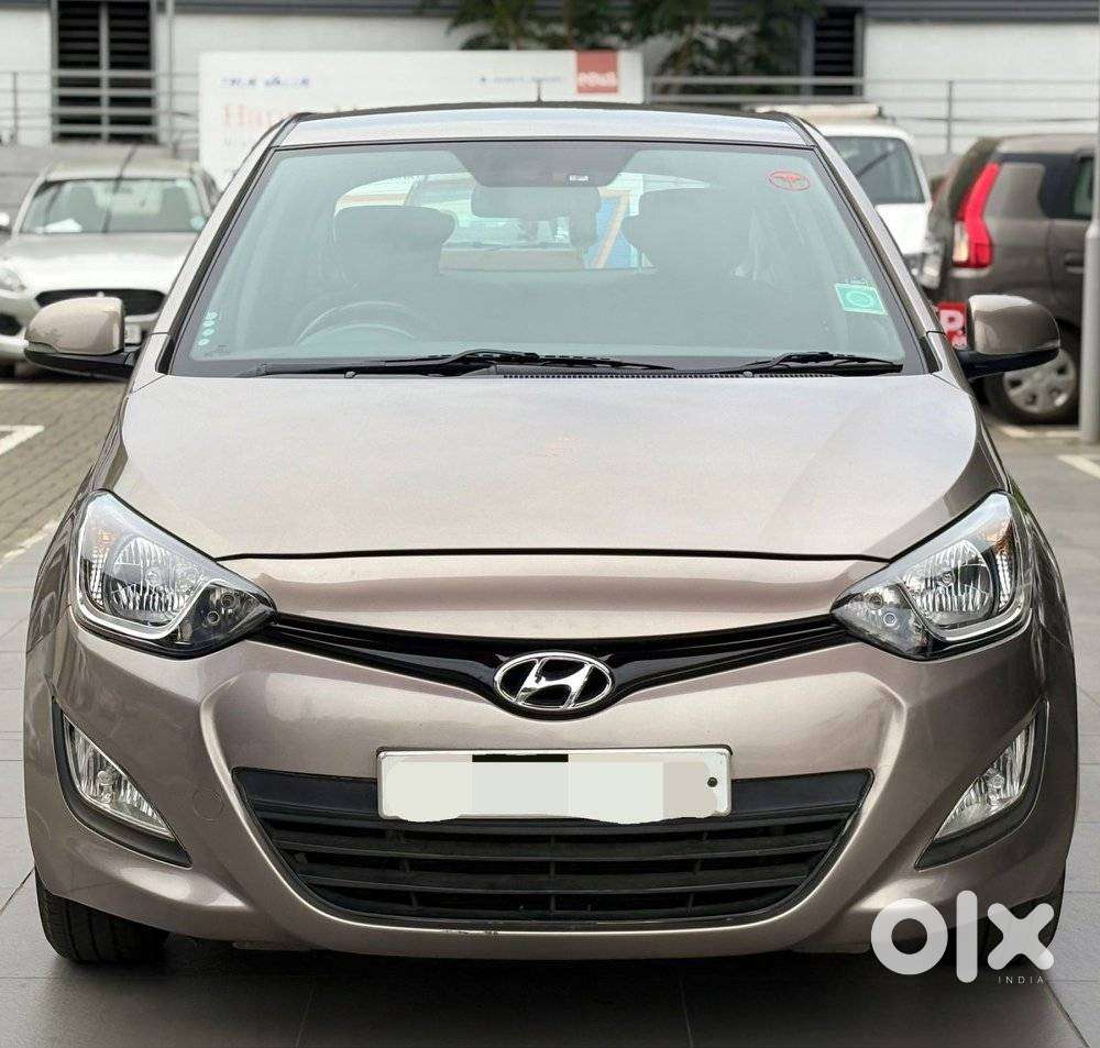 Hyundai I20 2010-2012 1.4 Asta At With Avn, 2012