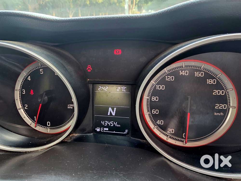 Maruti Suzuki Swift Amt Vvt Vxi, 2018, Petrol